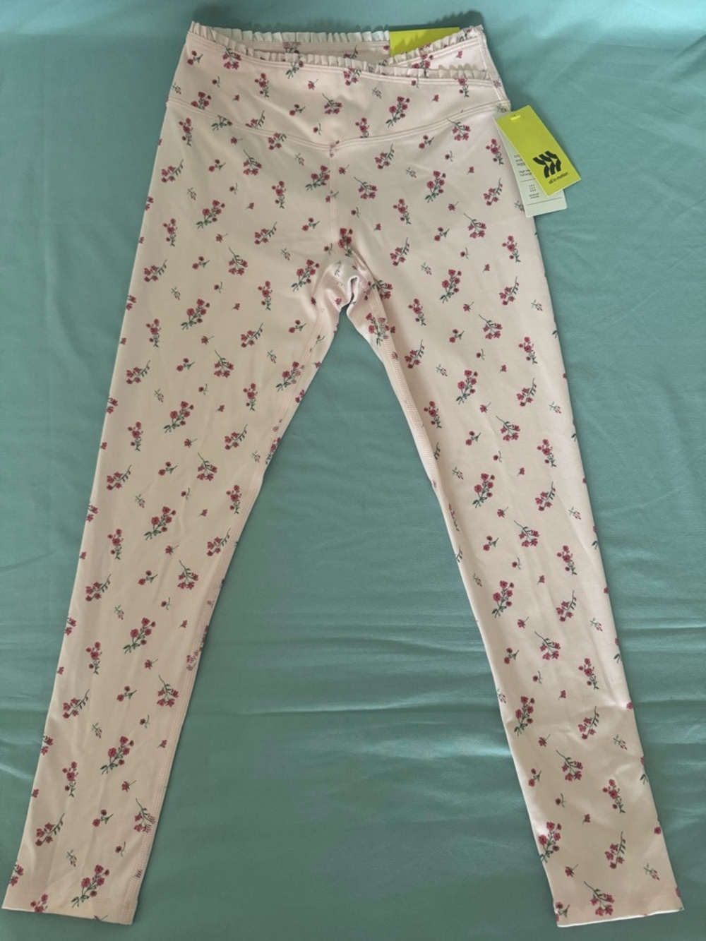 Girls' Crossover Ruffle Waistband
Leggings - All In Motion Light Pink M (8) - Picture 7 of 7